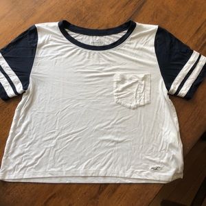 Hollister Crop top tee